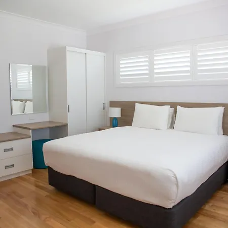 Amooran Oceanside Apartments And Motel Narooma Exterior photo