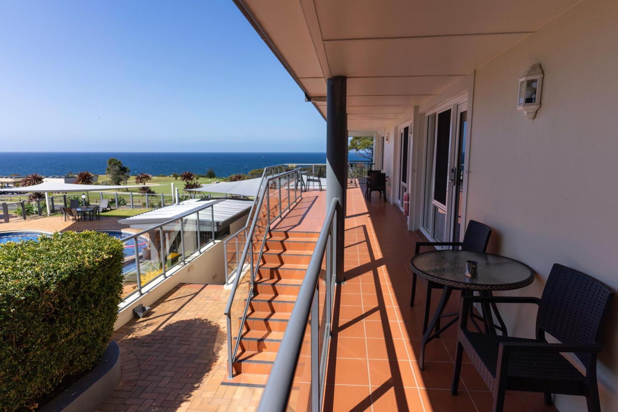 Amooran Oceanside And Narooma